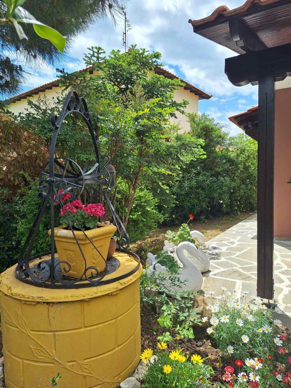 Roadhouse, Nilie Hospitality Mgmt Villa Флогита Екстериор снимка